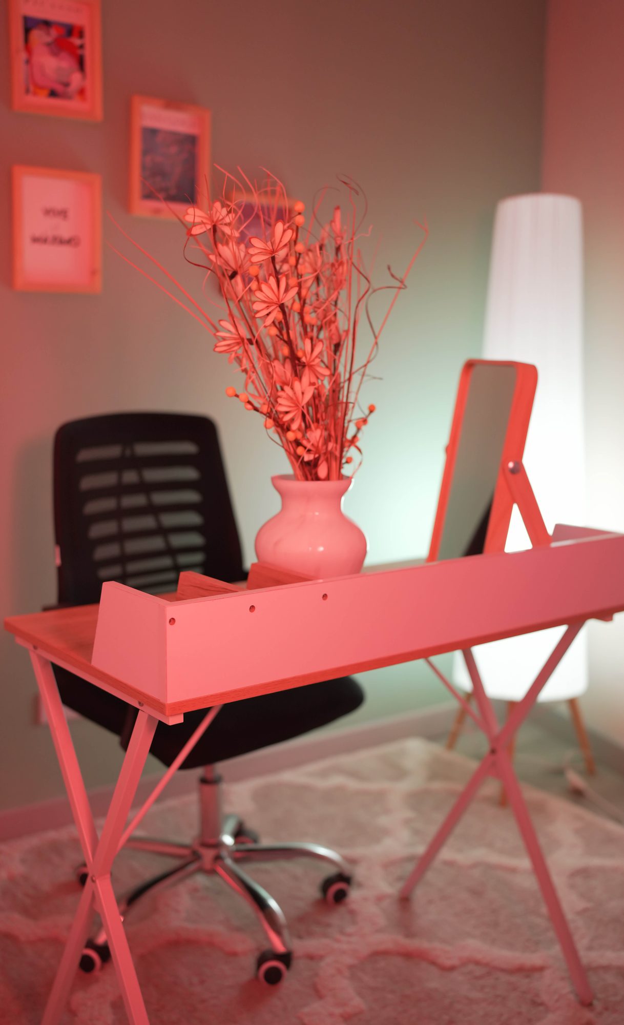 Pink streaming desk